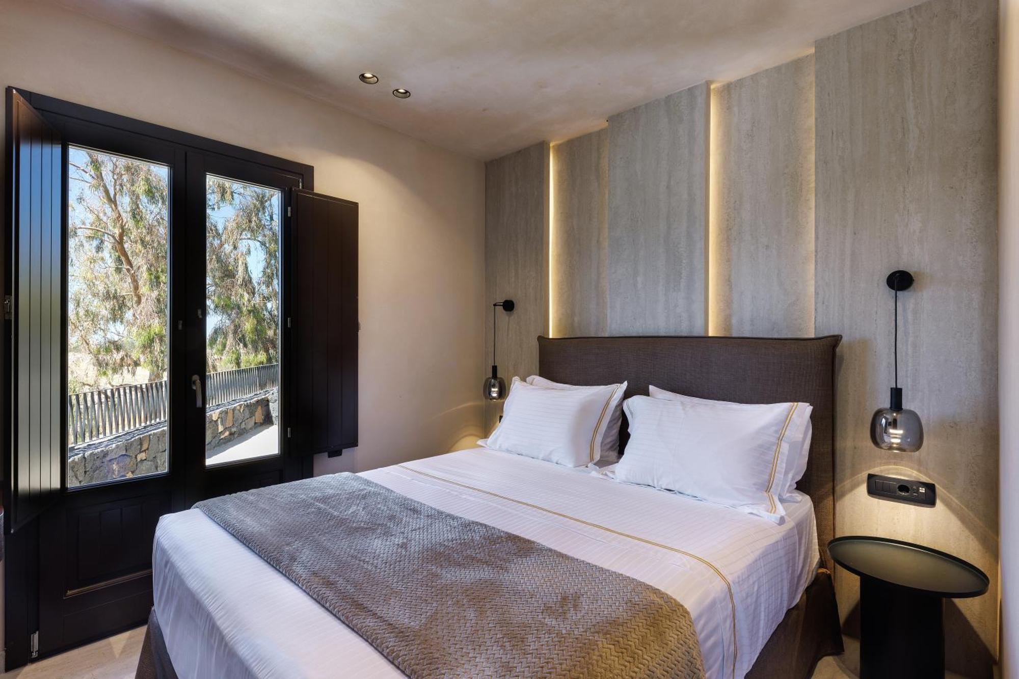 Hidden Hills Hotel Месария Екстериор снимка
